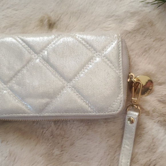 🤍Deux Lux shimmery glitter wristlet wallet - Picture 2 of 4